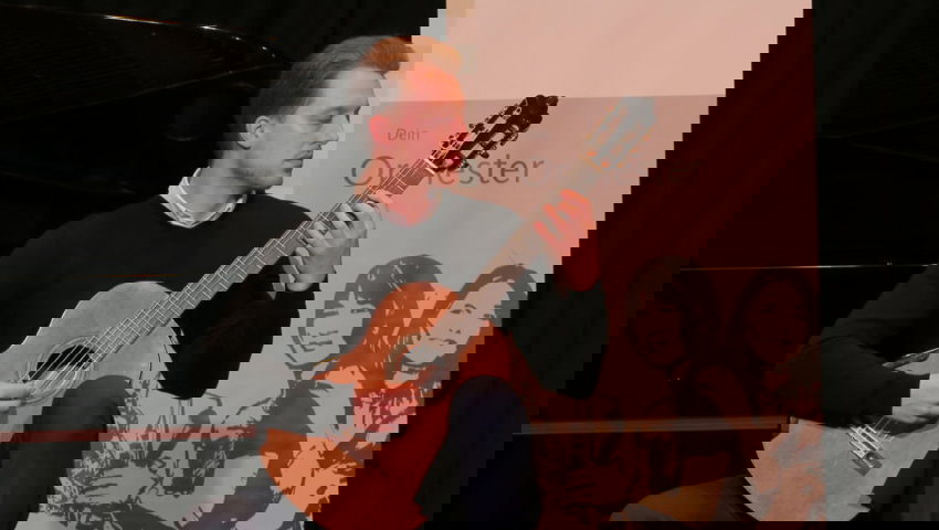  Florian Burtscher spielte klassische Gitarre. 