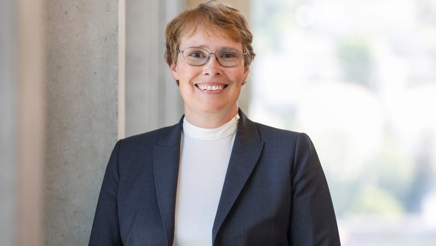 Esther Omlin ist Dozentin für Wirtschaftsrecht am Institut für Finance und Law an der Ost.