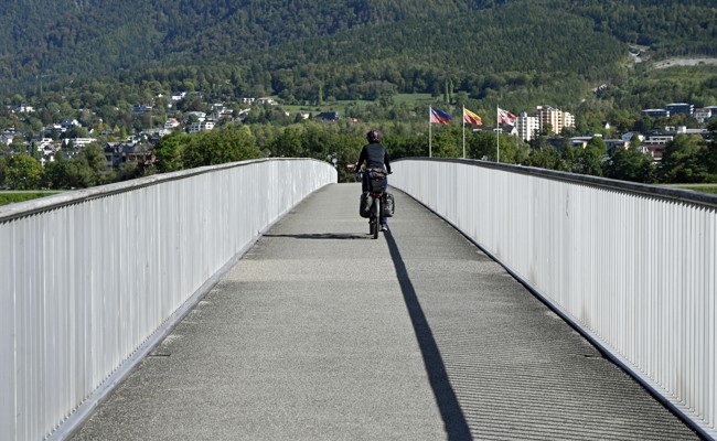 Alternative zum Auto? Werktags sitzen mehr Leute auf dem Velo