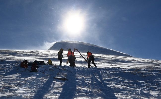 In Karstloch gestürzt: Ein 38-Jähriger stirbt auf einer Schneeschuhwanderung