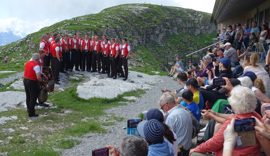 10 Jahre neues Gipfelrestaurant auf dem Chäserrugg