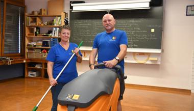 Blitzblank ins neue Schuljahr: Für Hauswarte sind Sommerferien eine strenge Zeit