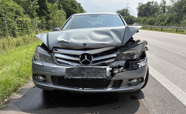 Zu spät auf Bremsmanöver reagiert – Auffahrunfall auf der Autobahn