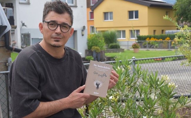 «Die Seelenfabrik» – ein Buch über das, was bleibt, wenn nichts mehr funktioniert
