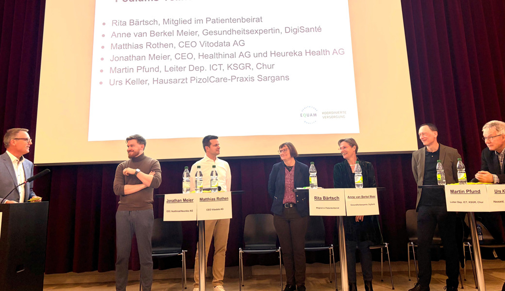 Das Podium vereinte spannende Stimmen verschiedenster Akteure im Gesundheitswesen, von links: Joachim Leupold, Jonathan Meier, Matthias Rothen, Rita Bärtsch, Anne van Berkel Meier, Martin Pfund, Urs Keller.