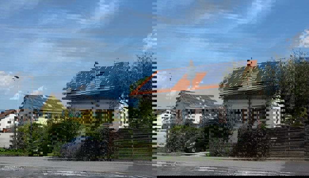 Solaranlagebesitzer erhalten bis zu dreifach höhere Vergütungen für ihren Strom