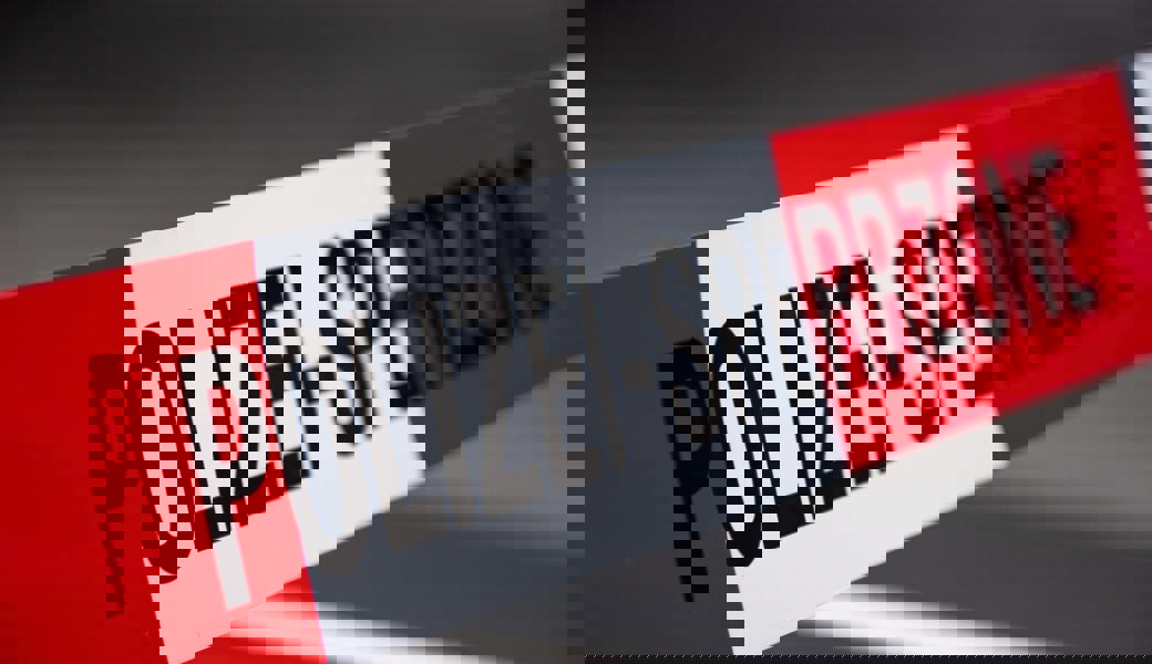 Die Polizei zeigte den Geschäftsführer und die Mitarbeiter an.