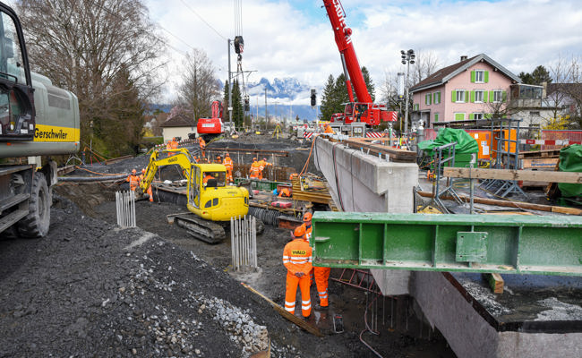 Kein einziger Zug: Das ganze Wochenende über wurde am Doppelspurausbau gearbeitet