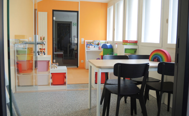 Neuer Rückzugsort für Familien: Strafanstalt richtet Kinderzimmer ein