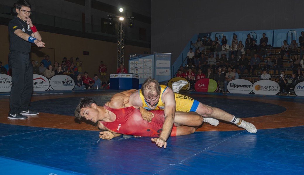 Bild aus dem Hinkampf: Quintus Zogg (rot) traf auch in der Rückrunde wieder auf Yves Neyer. 