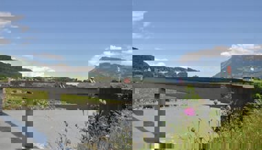 100 Jahre Zollvertrag Liechtenstein-Schweiz: Zehn Rheinbrücken der Freundschaft