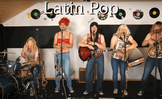 Im Frack und in spärlicher Bekleidung: Fäaschtbänkler bringen neues Musikvideo raus