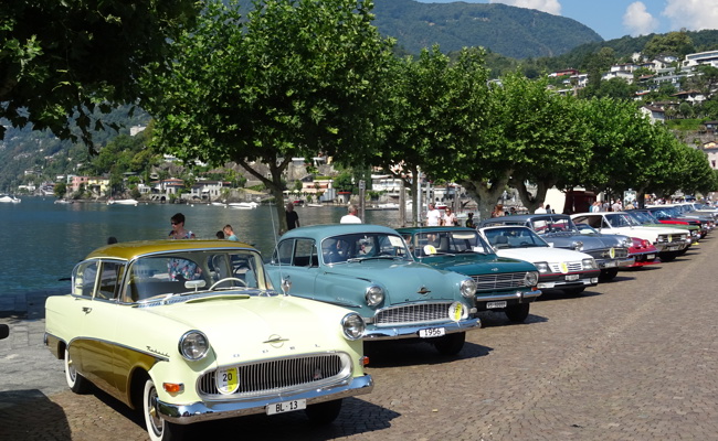 Opel-Oldtimer aus dem In- und Ausland treffen sich an Auffahrt