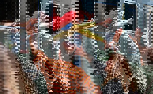 Kinderkram: «Winken oder nicht winken wenn die Tochter zum Skitag fährt?»