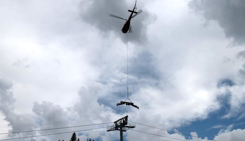 Wenn tonnenschwere Rollen fliegen: So laufen die Revisionsarbeiten an der Gamsalpbahn