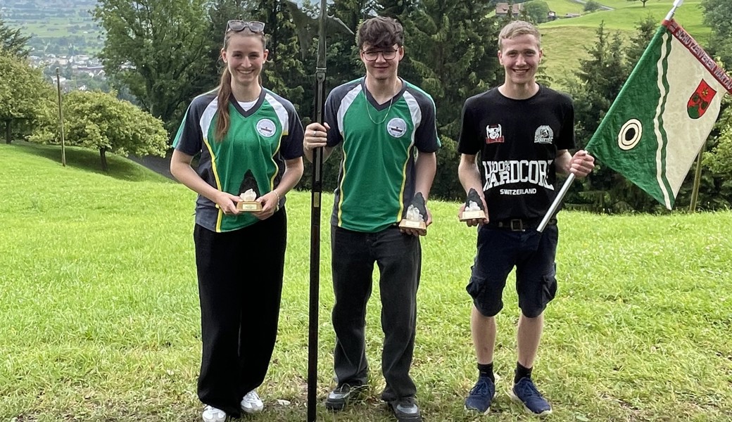 Siegerpodest Einzelwertung Jungschützen (von links): Paula Kalberer, Kevin Pfister und Tobias Wagner. 