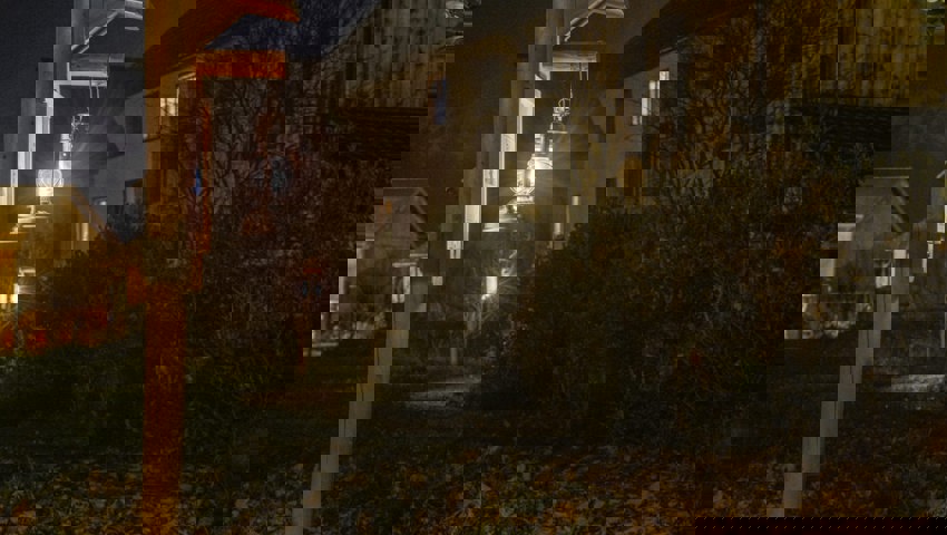  Kurz nach der Eröffnung: Noch komplett intakter Laternliweg in Grabs. 