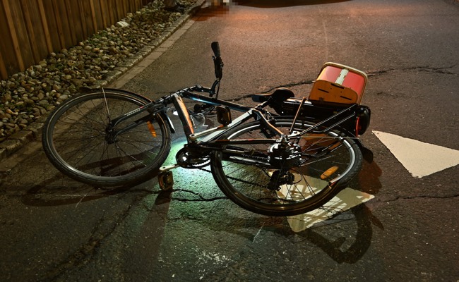 Nach Unfall mit E-Bike-Fahrer geflüchtet – Zeugenaufruf