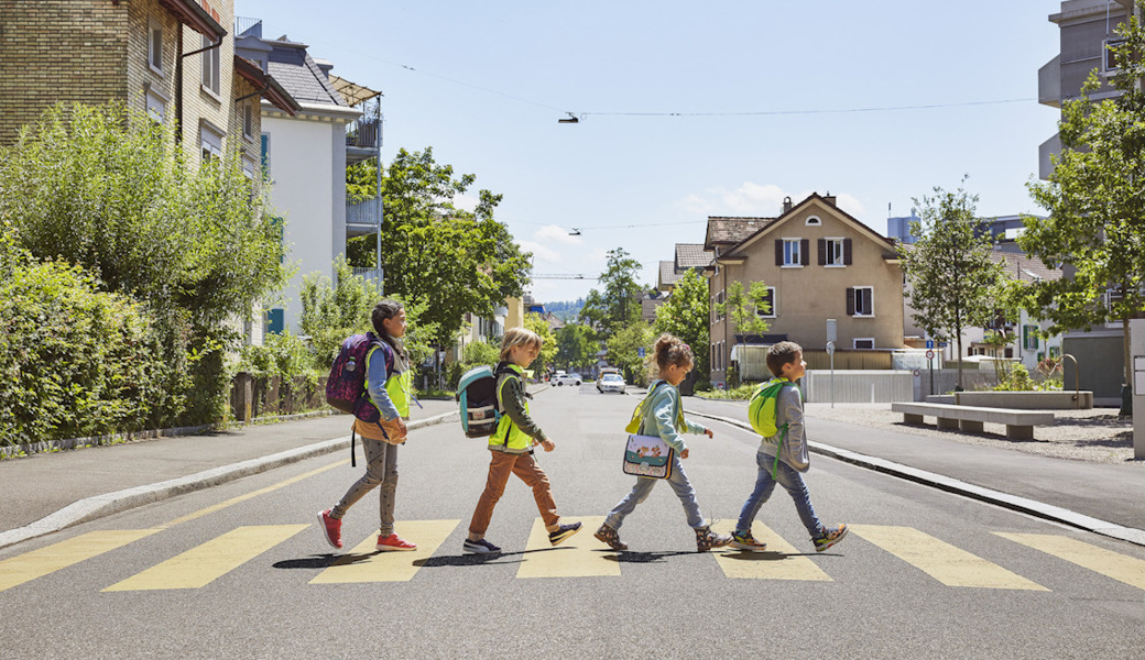 Die Polizei empfiehlt, auf gut sichtbare Kleidung mit reflektierenden Elementen zu achten.