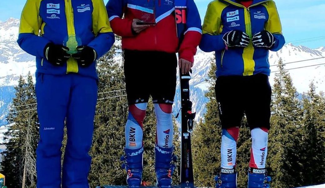  Luca Gantenbein (Mitte) vom SC Grabserberg freut sich über Rang eins im Gesamtklassement des interregionalen Cups. 