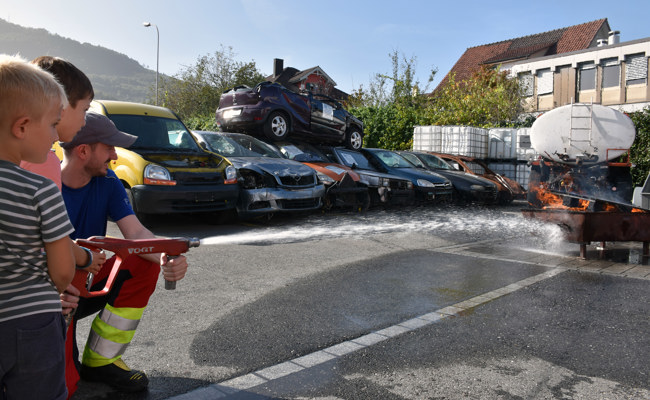 Komplett durchnässt – doch Feuer und Flamme