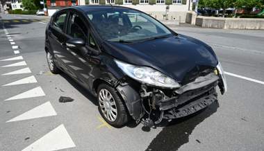 Autofahrerin verursacht fahrunfähig Unfall