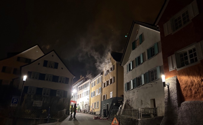 Brand in Einfamilienhaus – Feuerwehr konnte Ausbreiten verhindern