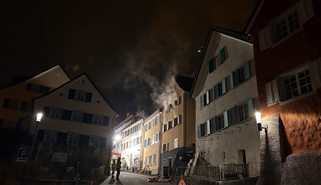 Brand in Einfamilienhaus – Feuerwehr konnte Ausbreiten verhindern