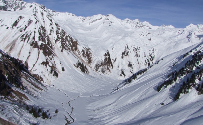 Zwei Tourenskifahrer bei Lawinenniedergang gestorben