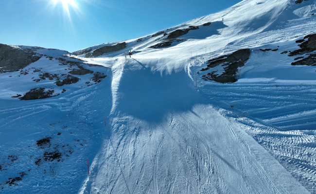 35-jähriger Skifahrer nach Sturz auf roter Piste verstorben