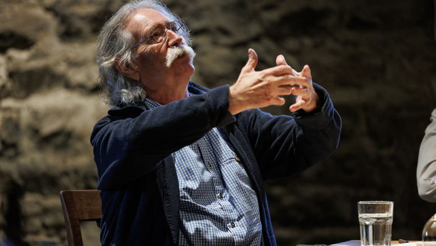  Kuno Bont, der bisherige und nun scheidende Leiter der Werdenberger Schloss-Festspiele, lud zum Kulturtafelgespräch im Schloss Werdenberg ein. 