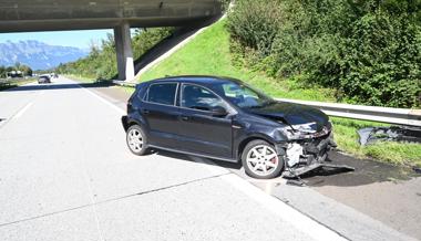 Auffahrkollision auf der A13: Zwei Frauen verletzt