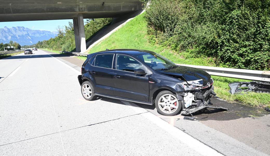 Auffahrkollision auf der A13: Zwei Frauen verletzt