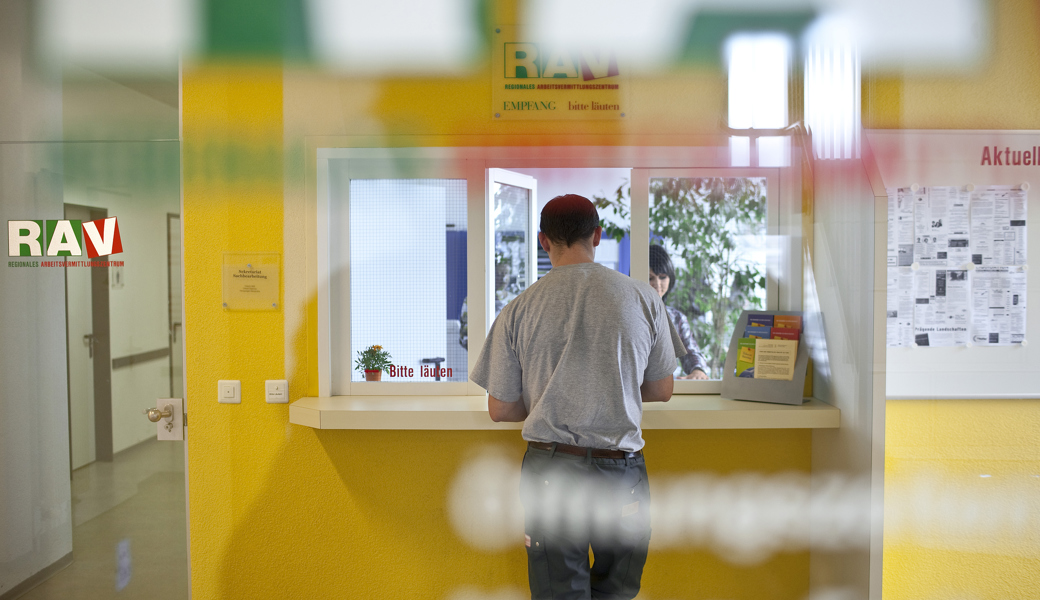 Beim RAV melden sich vermehrt stellensuchende Hochschulabgänger.