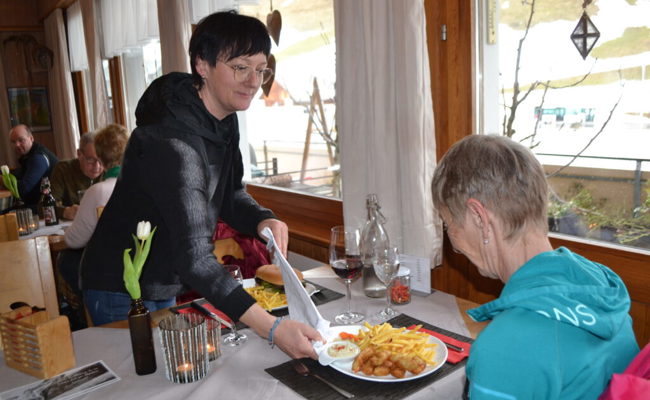 Das Ende einer langen Durststrecke: Die Freude über den Fall der Maskenpflicht ist gross