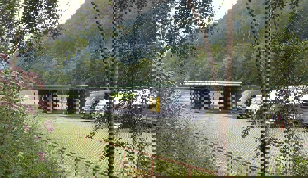 Baselland machts vor: Der Kanton hat den Durchgangsplatz Holchen in Wittinsburg für Fahrende vollständig erneuert. 