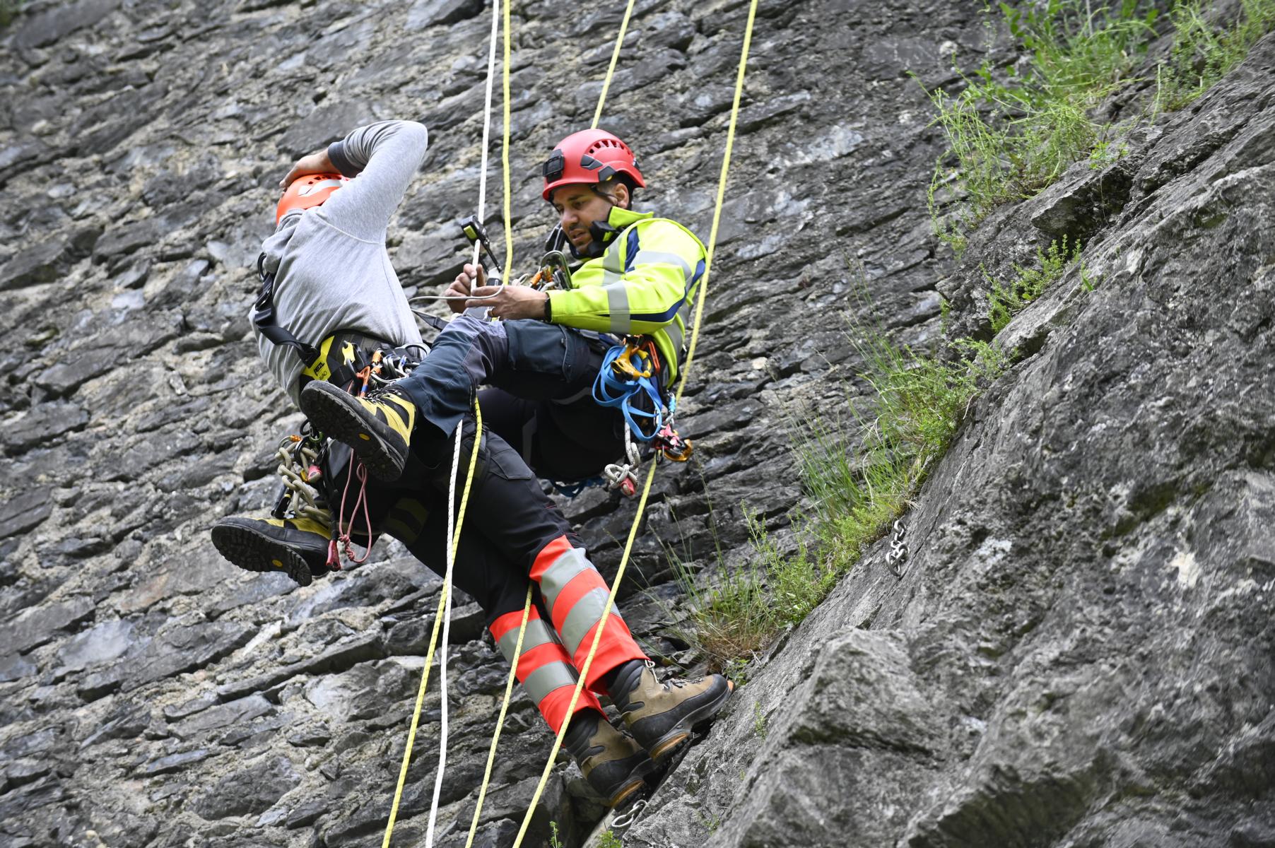 Ausbildung in luftiger Höhe: In der Wand muss jeder Handgriff sitzen