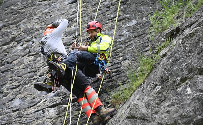Ausbildung in luftiger Höhe: In der Wand muss jeder Handgriff sitzen