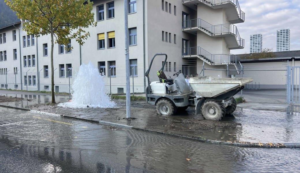 Wasserfontäne nach Kollision in der Bündner Hauptstadt heute.
