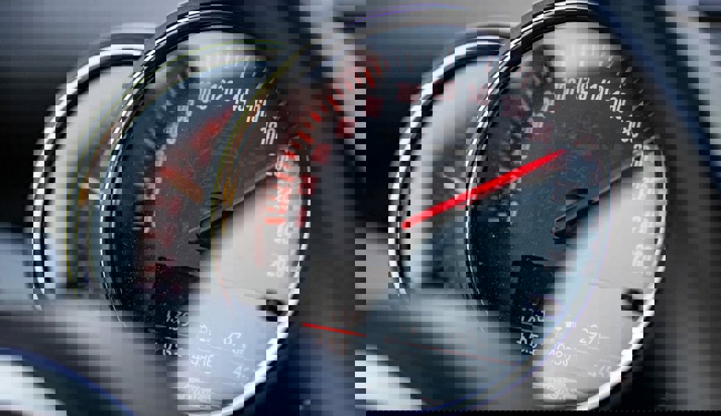  Die Raserin wurde mit über 200 km/h geblitzt. Symbolbild: Archiv