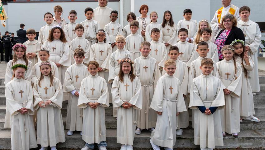 Die Erstkommunikantinnen und Erstkommunikanten aus Buchs.