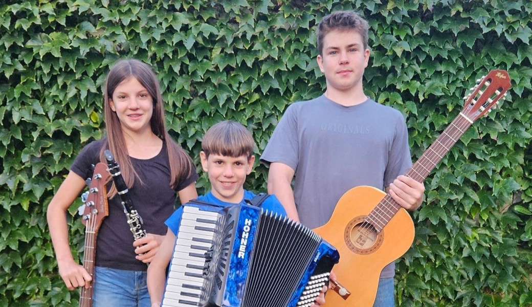 Tätschmusig: Geschwistertrio eröffnet das neue Konzertformat Tätschmusig: Geschwistertrio eröffnet das neue Konzertformat