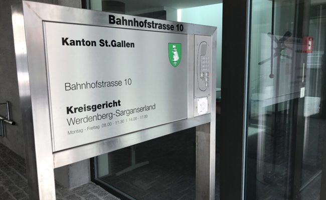 «Halunke der Nation» ist strafbar: Angeklagter beleidigt Bauunternehmer