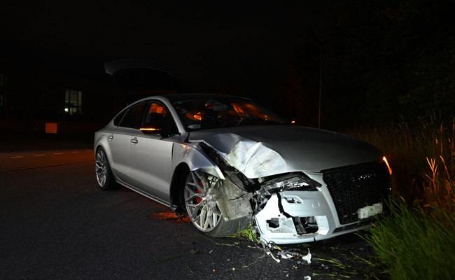 Alkoholisierter Autofahrer verliert Kontrolle – und Führerschein