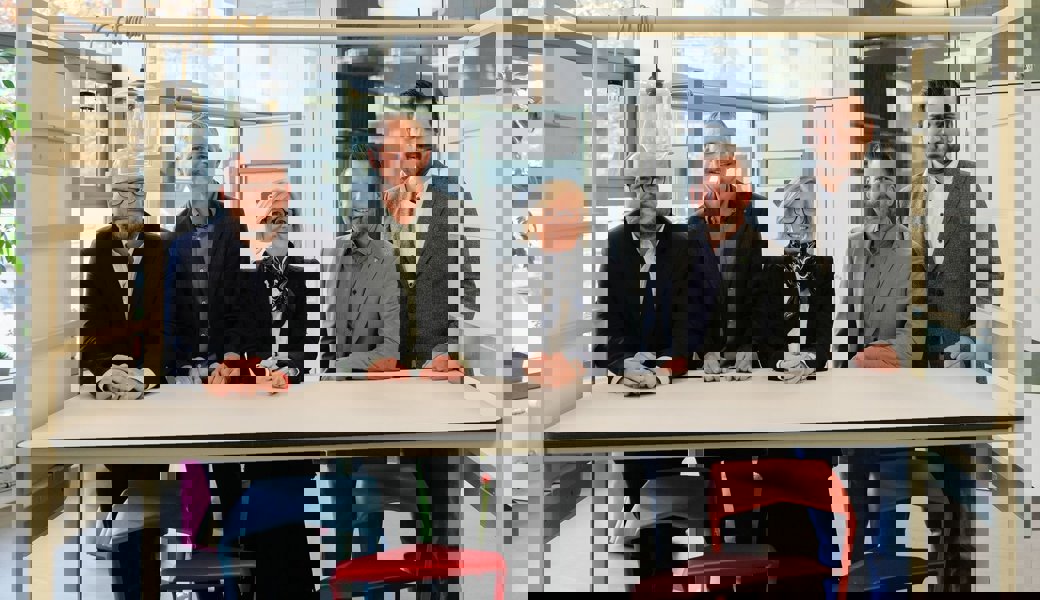 «Der Reinraum ist die gemeinsame Werkbank von Forschung und Industrie, von der alle profitieren»: Selten sind sich Wirtschaft und Politik so einig