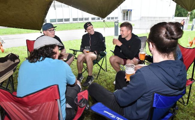 Wenn der Campus der Fachhochschule OST zum Campingplatz wird
