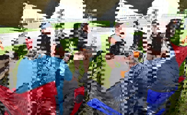 Wenn der Campus der Fachhochschule OST zum Campingplatz wird