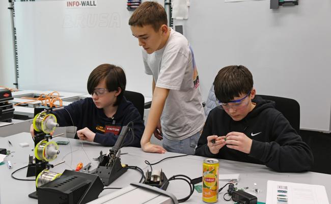 Fitna: Jugendliche erkunden die Berufswelt