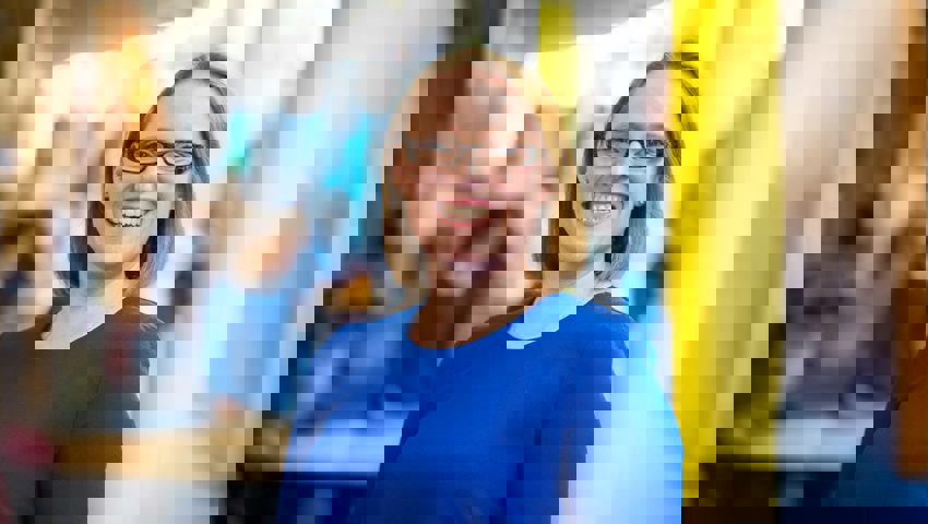  ISR-Direktorin Liz Free. 