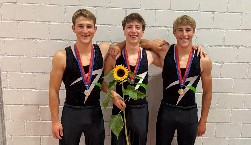 Erfolgreiche Grabser Geräteturner (von links): Roman Kehl, Lars Ostermeier und Simon Kehl.